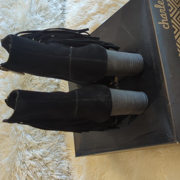 Charles David Boulder boot with fringe!! - Picture 3 of 9